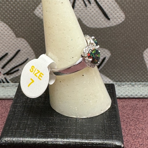 Dream and Do, October 2024 Collection - Picture 3 of 4